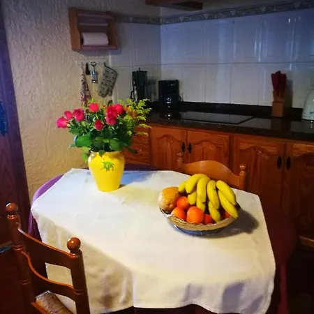 Charming House In With Shared Pool Сasa de vacaciones