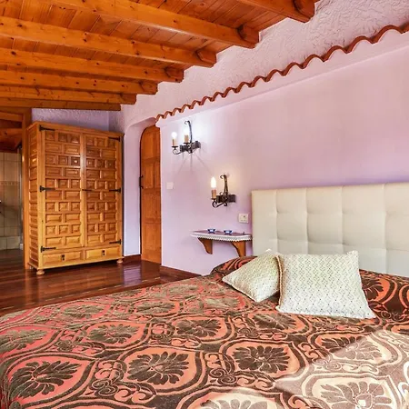 Charming Buenavista House With Shared Pool Holiday home
