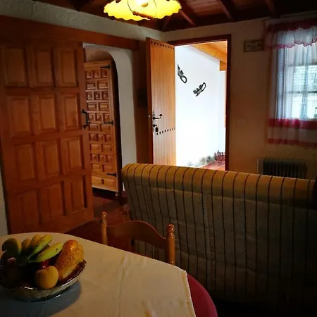 Charming Buenavista House With Shared Pool