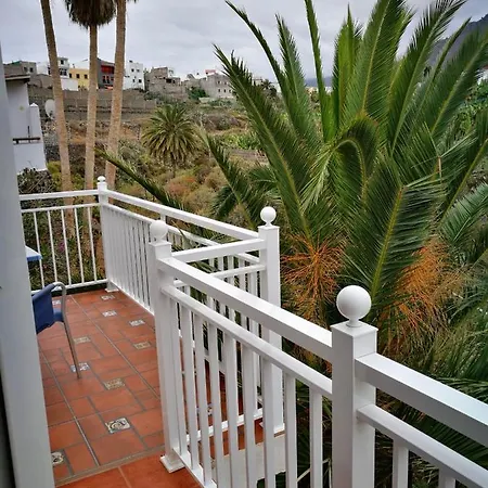 Charming Buenavista House With Shared Pool