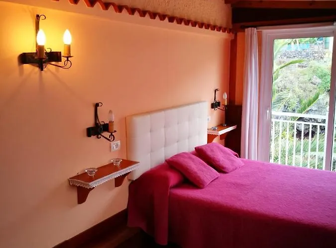 Charming House In With Shared Pool * Buenavista del Norte