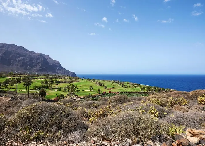 Charming House In With Shared Pool Nyaraló